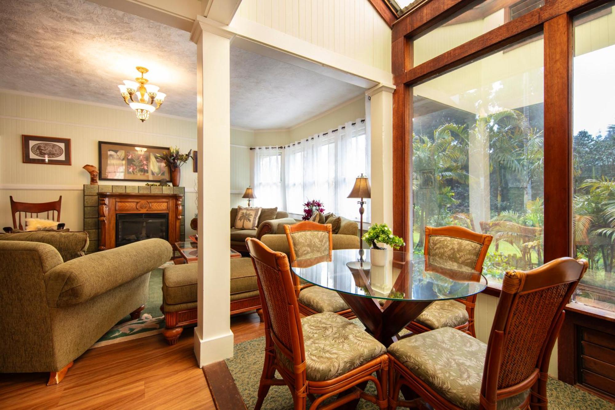 Aloha Junction Bed And Breakfast -Minutes Away From Hawaii Volcanoes National Park Экстерьер фото